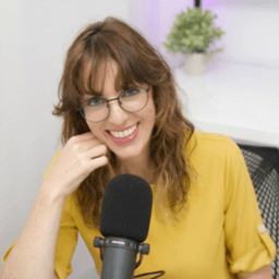 Mamie Kanfer Stewart at the podcast mic